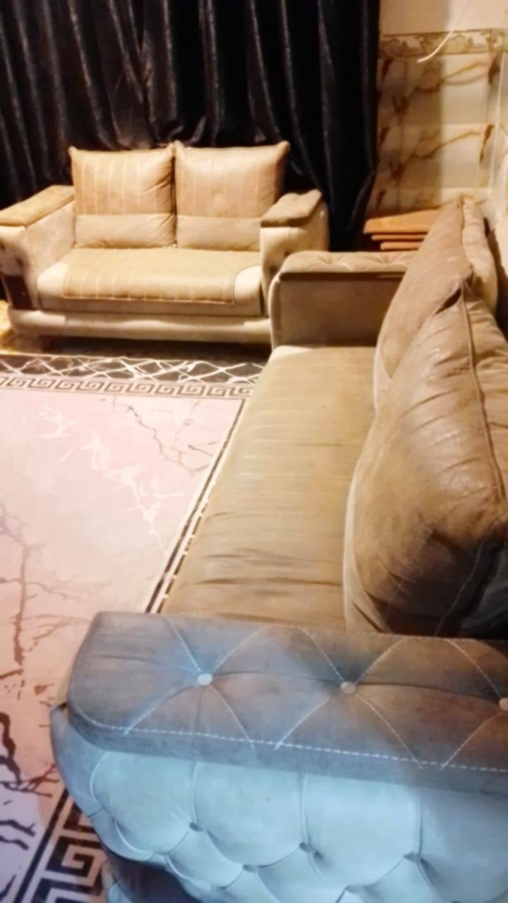 تخم 10 مقاعد تركي تزكام مابي اي ضرر السعر 450 وبي مجال مكاني بغداد حي البساتين ومتوفر  توصيل بكروه  ومتواجد على النت وهذا رقمي ***********
