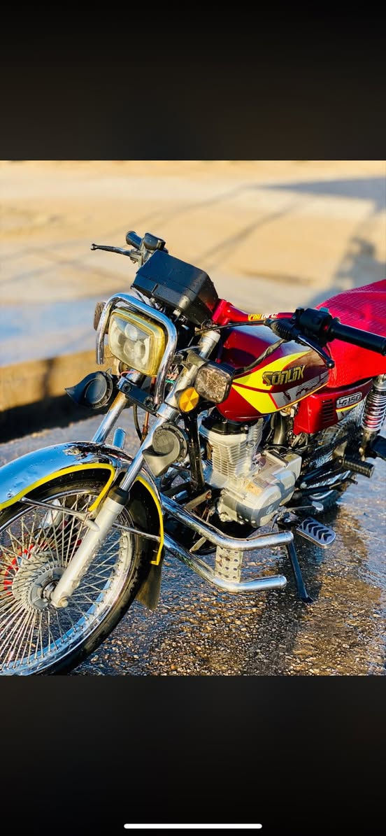 السلام عليكم للبيع ايراني نامه اربعه كير موديل ٢٤ علا وضعيت شركه مكفور كير ومحرك شرط +سكان رياضي سعر خاص وباقي تفاصيل اتصل عرقم *********** +مكاني حديثه
