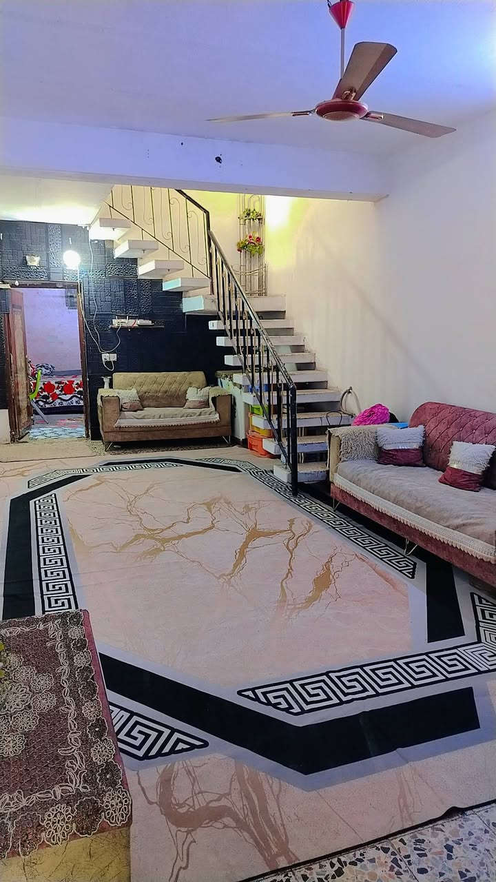 سلام عليكم بيت للبيع في الشعله مقابل مدرسه البحرين
المساحه 160
طابقين
بناء قديم عكاده بس نضيف مثل متشوفون
والشراي يتصل ويجي يشوف بعينه احسن
***********
