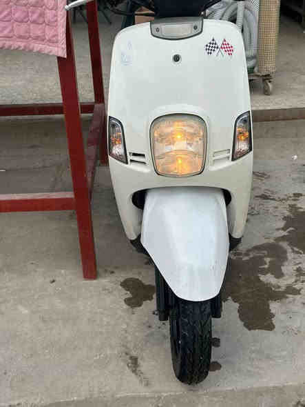 السلام وعليكم بوليس نوزل لبيع باتري جديد كهربائيات كله شغاله دراجه تخبل معدل وشلعه فقط كفرات تجاريه نضيفات  ولباقه كفاله مكان الكماليه السعر 675 بيه مجال شي قليل
***********
