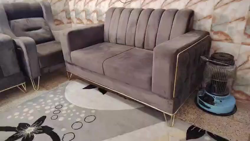 كاونتر نضيف جدا سعره 600 ويا طباخ تخم 10 مقاعد سعره 350
مكاني ابو غريب النصر و السلام واكو توصيل ع فحص بي واتساب ***********
