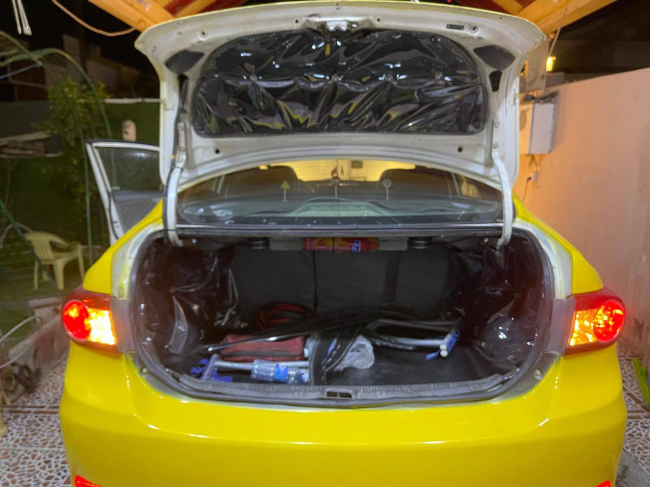 بيع مستعجل كورلا 2009 محدث 2013 والسونار مرفق بالمنشور فقط على المعاينه خابرني سياره شوفة العين على حبايه ونص بدون برغي نقص وشكو تحت السياره من صدر متبدل جديد مع وصل ضمان للمصداقيه صبغة اولى حتى صقل وبوليش بعده مصايرر
رقم سياره بغداد الجديد بسمي مصفره هيئه وغرامه
سعر السياره 105 وبيها مجال مكاني ديالى خانقين 
للأستفسار اتصل ***********
