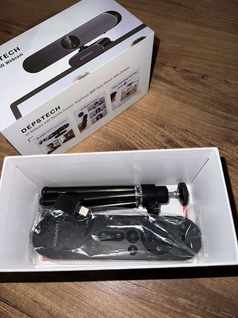 ويب كام لوك جديد مواصفات احترافي  سينسر سوني 4K
سعر ب ٦٥ الف قفل

*********** واتساب✅
