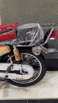 سلام عليكم اربعه كير اصلي شلامجه مديل ٢٣دراجه بلاديه مو تعمير اوراق كامله السعر ١٦٥٠وبيه مجال قليل للستفسار ***********
