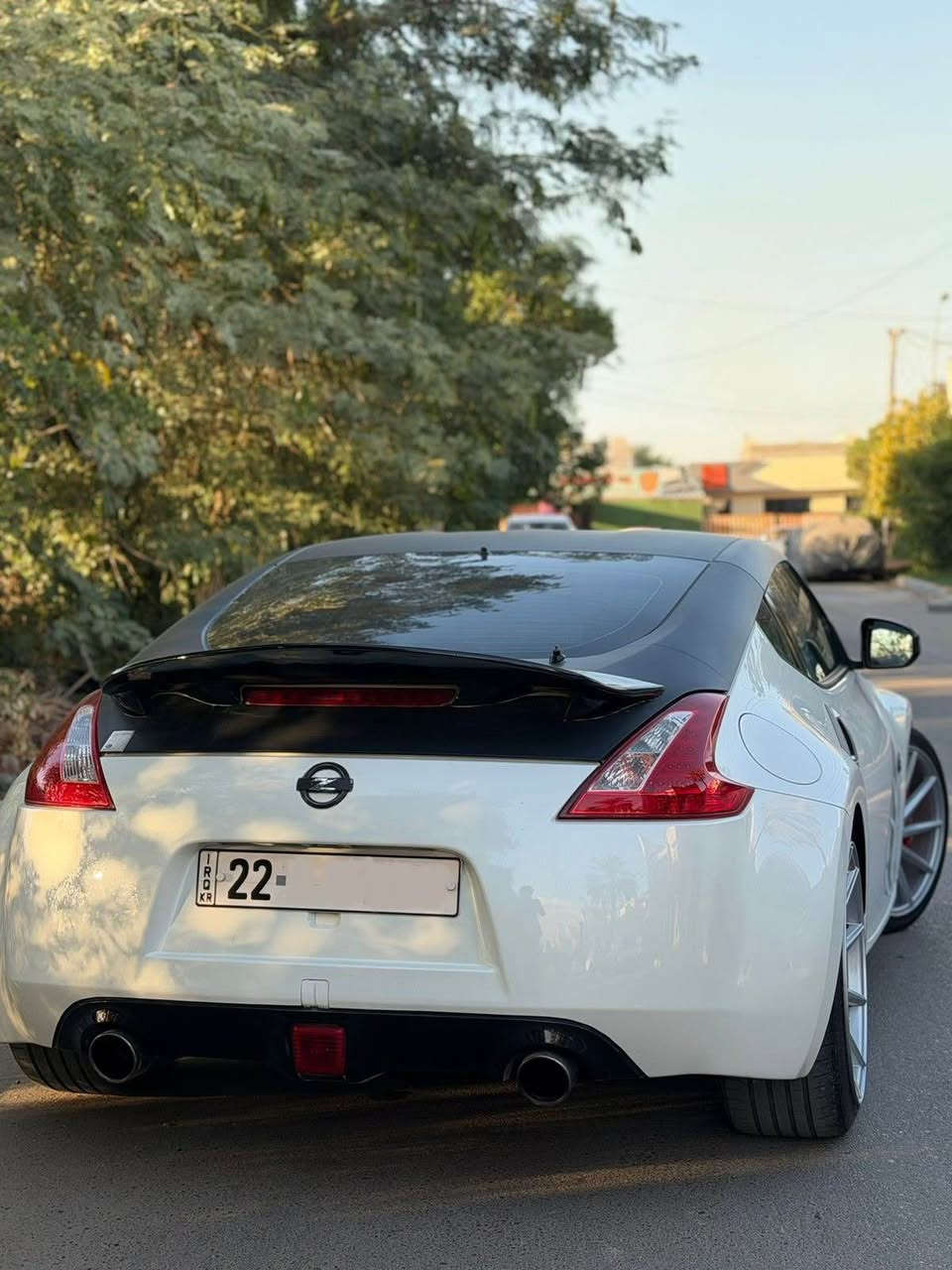 السلام عليكم نيسان Z nismo خليجية موديل 2010 بيها قطعتين و نص صبغ اثر شخوط بدون لا دواخل ولا معجون مكينة كير صدر اكسل الباقي كلة مكفول بدون اي نقص تخم تايرات جديد 
داخل احمر   كشنات جلد.  كشنات كهرباء 
تدفئة و تبريد كشنات مري شفط و السيارة كلش حلوة و مميزة و جديدة ضمان ppf الاسود جوا مكفول بدون اي شخص او اي بارد سويتة جمالية 
عليهة سستم صوت و مرتب
سعر السيارة 120 ورقة 
مكان السيارة الاعظمية
للاتصال او الاستفسار *********** بغداد, العراق
