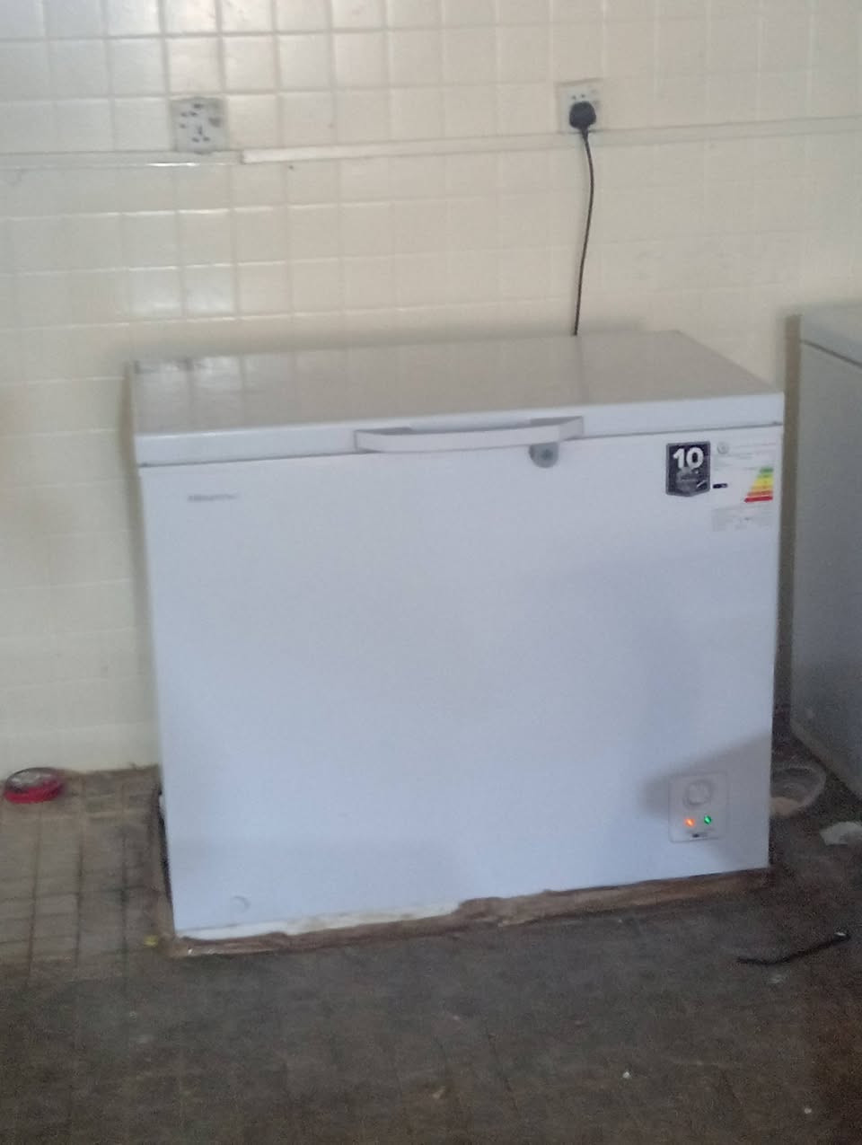 ميوزة  الوجه ستيل عدد2
طوله مترين
عرضه متر
سعر الواحد 175 ألف 

ميز ستيل طوله متر 
عرضه 80 سم 
سعره 110 آلاف

قلاية كنتاكي اخت الجديدة
استعمال شهر 
سعرها 425 الف

كريل بركر استعمال شهر
طوله متر ونص
عرضه متر 
سعره 325 الف

مجمدة اخت الجديده استعمال شهر 
طولها متر
سعرها 160 الف

طباخ 4 عيون شغل درجة اولى
طوله مترين 
عرضه متر
سعره 225 الف

بغداد سبع ابكار 
***********
غير متواجد على الفيس
