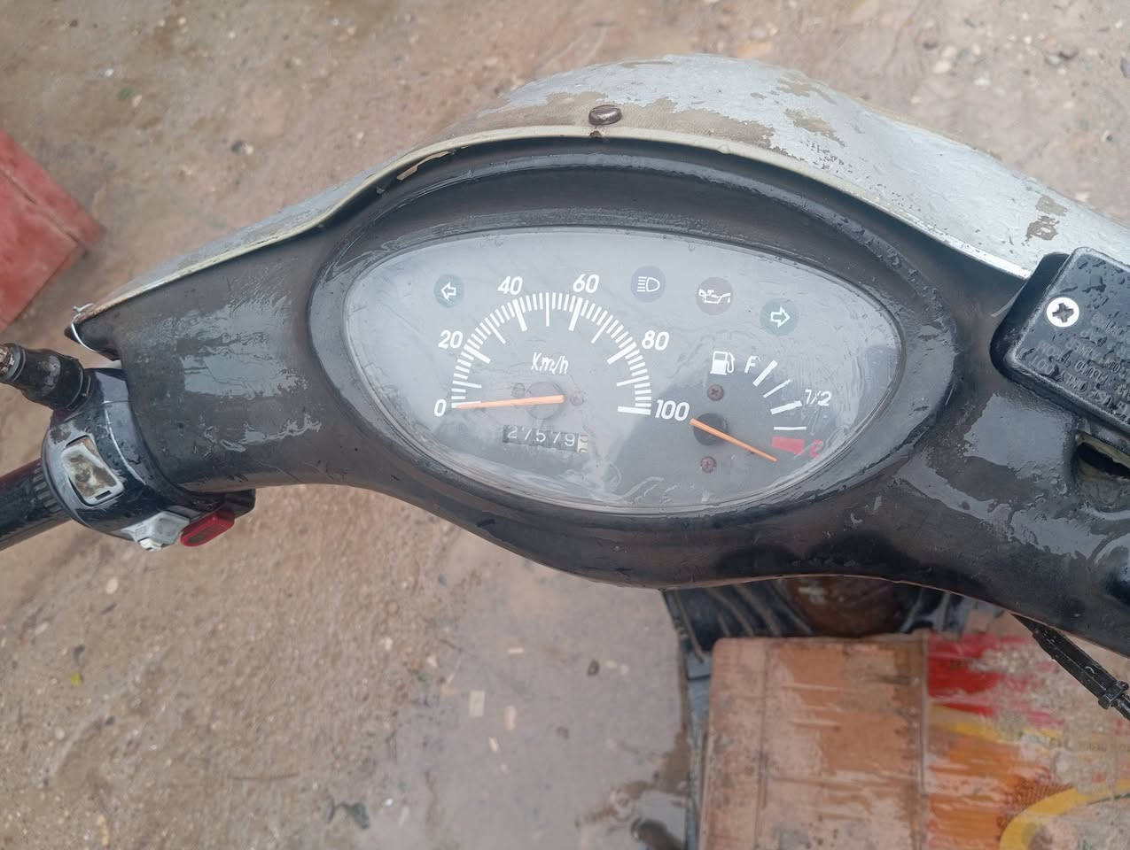 متاح دراجة یاماها اکزز لاصرف لاتبخير لاصوت كلشي شغال نكرة سلف مابيها اي عيب200بي مجال ***********0
