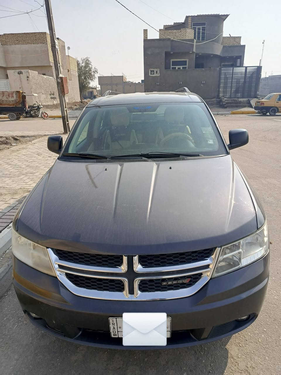 السلام عليكم ورحمه الله وبركاته
للبيع دوج جورني موديل 2015 ، محرك أربعة سلندر 2400 تحكم ستيرن ، تدفئة تبريد تحكم من الشاشة، حدادية جديدة ، ما بيها أي قطعة مبدلة ، فقط صبغ اربع قطع اثر جراد، دوشمة جديدة .
مكينة مفتوحة وراجعة وكالة 

المكان : السماوة 
للاتصال ***********
