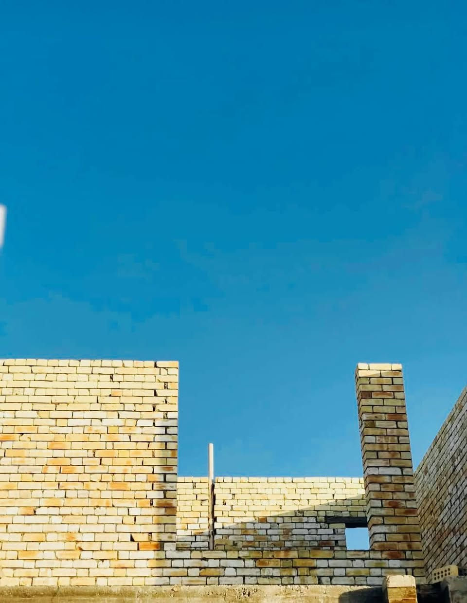 كادر خلفات  بناء شغل درجه اولى التزام بالمواعيد
رش البناء وتنضيف الموقع 
***********

***********
