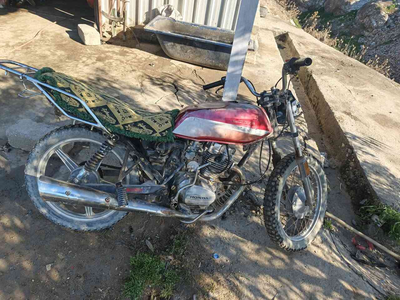 دراجه شغل للبيع 130 بي مجال عل رقم ***********
