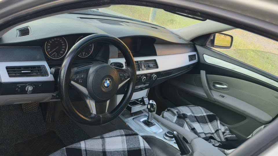 ‏BMW E60 530i – مۆدیلی 2008

  بیلاد M
 گێر کوبرایە
 5 پەردە
نۆزل کورت
سلاید
 کوشن هیتەر و کارەبایی 12 حەرەکە 
 دەعامی و دۆسە کراوەتە M5 ستایل
 باڵی سەر سندوق دانراوە
 باتری نوێ
 لایت زینۆن 

دەحم و لێدراوی نیە سبوغ عامە بۆ جوانی  و مەنەفێستە گێڕ و مەکینە و کارەبایات بەشەرت
T.B: بڕاوە

whatsapp:

***********
*********** رانية, السليمانية
