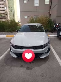K5 للبيع موديل 2023 جي تي لاين  سياره حلؤ وجاهزه  وبأسمي تحويل ثاني يو...