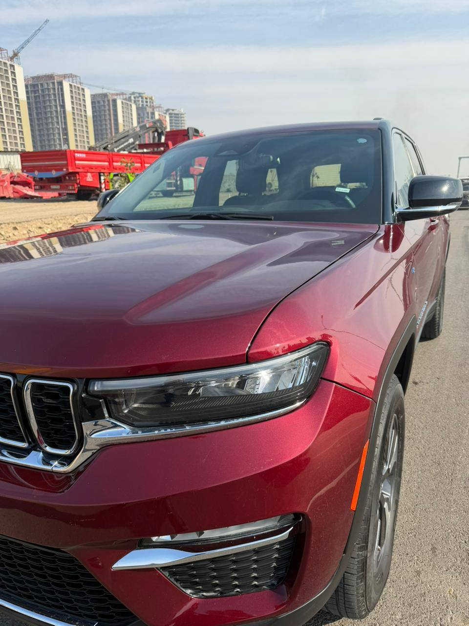 #تخيل_جيب2024_لارج_7راكب_بسعر_جيب_S ؟؟

🚙 للبيع – جيب كراند شيروكي هايبرد 2024.

🔹 حادث ربع البنيد

✨ المواصفات الكاملة:

هايبرد توين تيربو
سقف بانوراما.

تدفئة كشنات + تدفئة ستيرن

نظام GPS ملاحة

نظام أوتو بريك

رادار أمامي

تحديد مسار

تحذير الخروج من المسار

كاميرا تسجيل كامل الرحلة (Dash Cam) لإثبات الحق عند الحوادث

إنترنت داخلي + Apple CarPlay
كشنات كهرباء

تحكمات ستيرن من الجهتين

مثبت سرعة

شاشة حساسة للضوء

تحويل إنارة أوتوماتيكي (عالي/واطي حسب الطريق والسيارات المقابلة)

شاشة تحديد الأعطال

رقم بغداد 

📍 العنوان: بغداد – العامرية

#السعر_بتعليق

📞 للاستفسار: ***********
