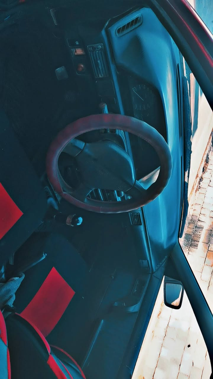 مازدا ٣٢٣ موديل ١٩٩٢ سه نه وي كه سك تحويل وكاله كوبون بنزين باكانه ي هوليريش به شه رت مه كينه به خ جوارتايه ي نوي  سوكان باوه ر كيجي بنزين حماوه  بريك كاره بايي هه موو مزبوت وه ركه راو ليدراني نيه كيرو مه كينه ش بي عه يب اكه ر مشته ري تيل بكه ***********
***********
