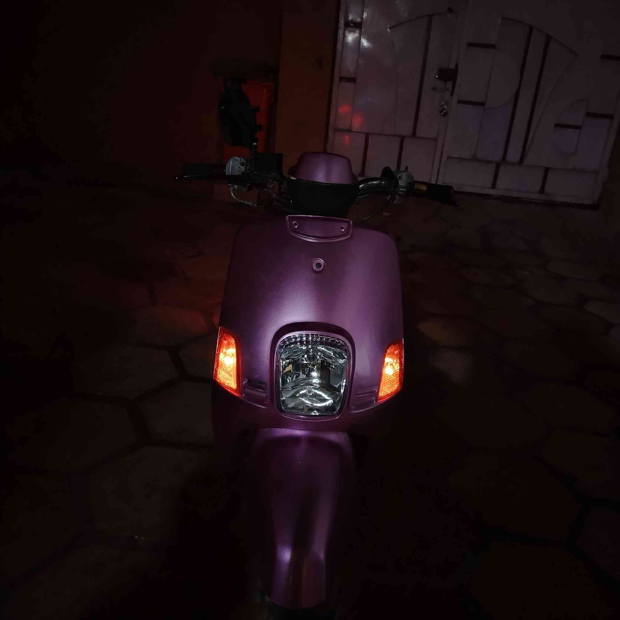 سلام عليكم دراجه بوليس موديل 2009السعر 650وبيها مجال رقمي *********** حتلو مراوس بكير.
