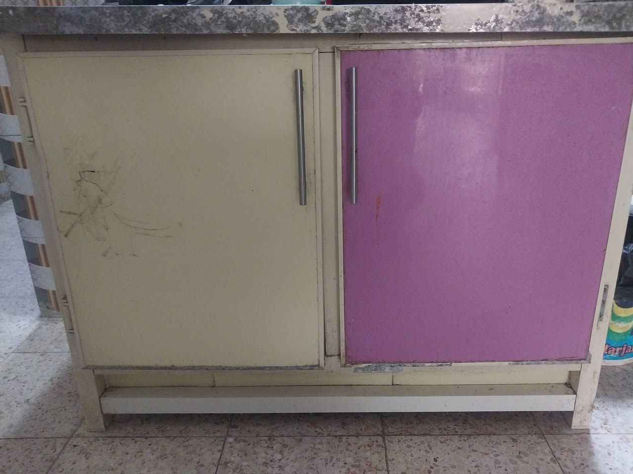 غراض بيت للبيع
ثلاجة ٢٥٠ جديدة وبيها مجال

مكينة خياطة ١٥٠ وبيها مجال

مجمدة ١٠٠ وبيها مجال 

طباخ ١٠٠ وبي مجال للعلم بس فوك يشتغل فرنة عاطل

كاونتر ٣قطع ٢٠٠ وبي مجال

ديوان تخم صار يومين من اخذتة ولوصل موجود ٣٥٠ وبي مجال العنوان الأمين الثانية سكينة الزراعي وشاشة ٣٢ بدون نت وميز ١٠٠ وبيها مجال


**إذا كنت صاحب هذا الإعلان وتريد حذفه لأي سبب، رجاءا أرسل رسالة إلى الدعم الفني**