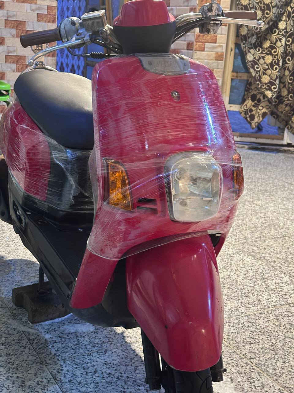 سلام عليكم دراجة ماكس بوليسي دراجة بلاد كفالة عامة دراجة دواخل وكفرات ختم واحد وي الشاصي دراجة بلادي مكينة كفاله كهربائيات شغاله كله تشتغل سلف وهندر دراجة ما بيه اي نقص سعر 850 مكان بصرة شط العرب جزيرا 
رقم ***********
