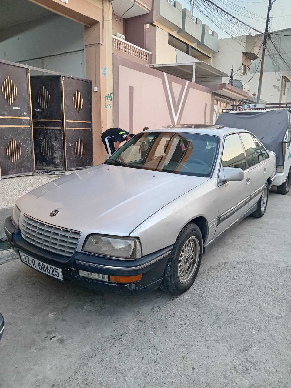 اوميكا سيناتور موديل 89 محرك ٣٠ توماتيك صبغ شركه كابون بانزين بيها سنويه نهايت ٢٩ تريد وكاله او تحويل اني مكلف بل نشر تفاصيل أكثر اتصل عل رقم *********** مكان سياره موصل الأيمن ***********
