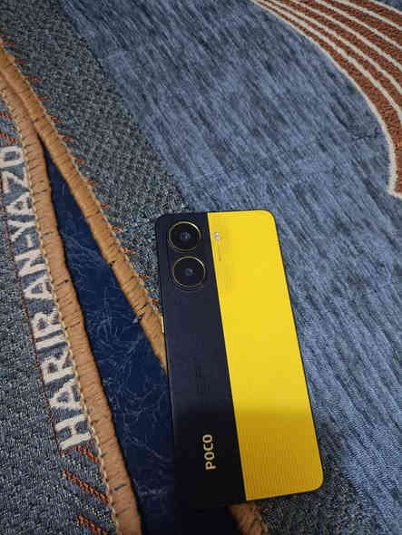 للبيع بوكو اكس 7 برو شاشه مكسوره مثل ما واضح ب صوره ابيع بدون شاشه يعني سعر 350وبي مجال مكان نجف ملحقات كله كامله كفر شاحنه كارتونه  ***********
