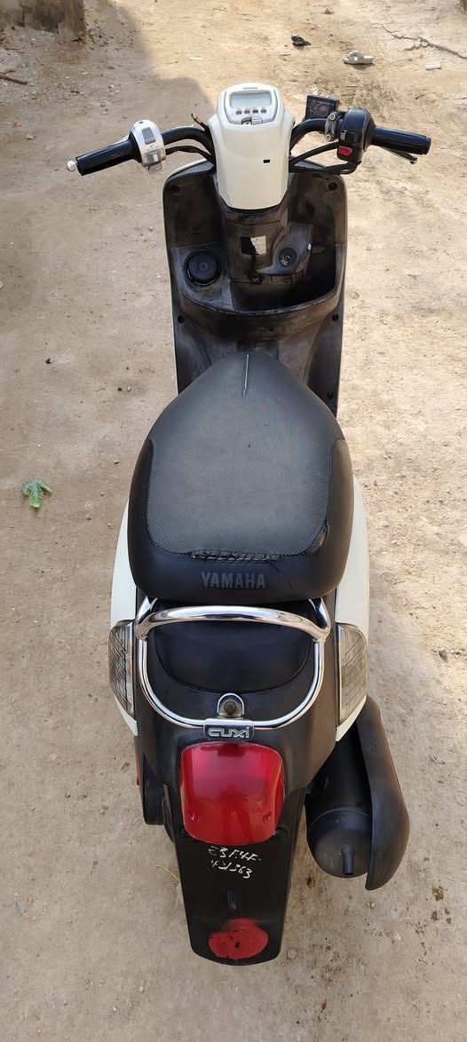 السلام عليكم 
دراجة ماكس بوليس 
بوشه 49 كفرات ختم واحد 2009 
كفرات الداخل ملحة الدراجة ما نقصها اي شي 
لايتات اشاير عداد كله شغال الدراجة ما مفتوحة 
كله ابلادي عوزها كلجات فقط عداها ما ناقصها اي شي صار 6 اشهر من طالعة من المعرض وياها وصل معرض السعر 750وبيها مجال مكاني كربلاء ***********
