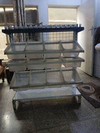 عارضة بيع كرزات وسكاير خاصة بالاسواق  السعر ١٥٠ الف موبايل ٠٧٧٠٥٥٦٥٦٦٨