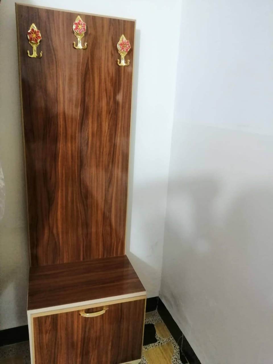 غرفه نوم نصيفه6قطع معه2جرابي ام النفر كلهن 450وبيهن مجال للاستفسار***********
