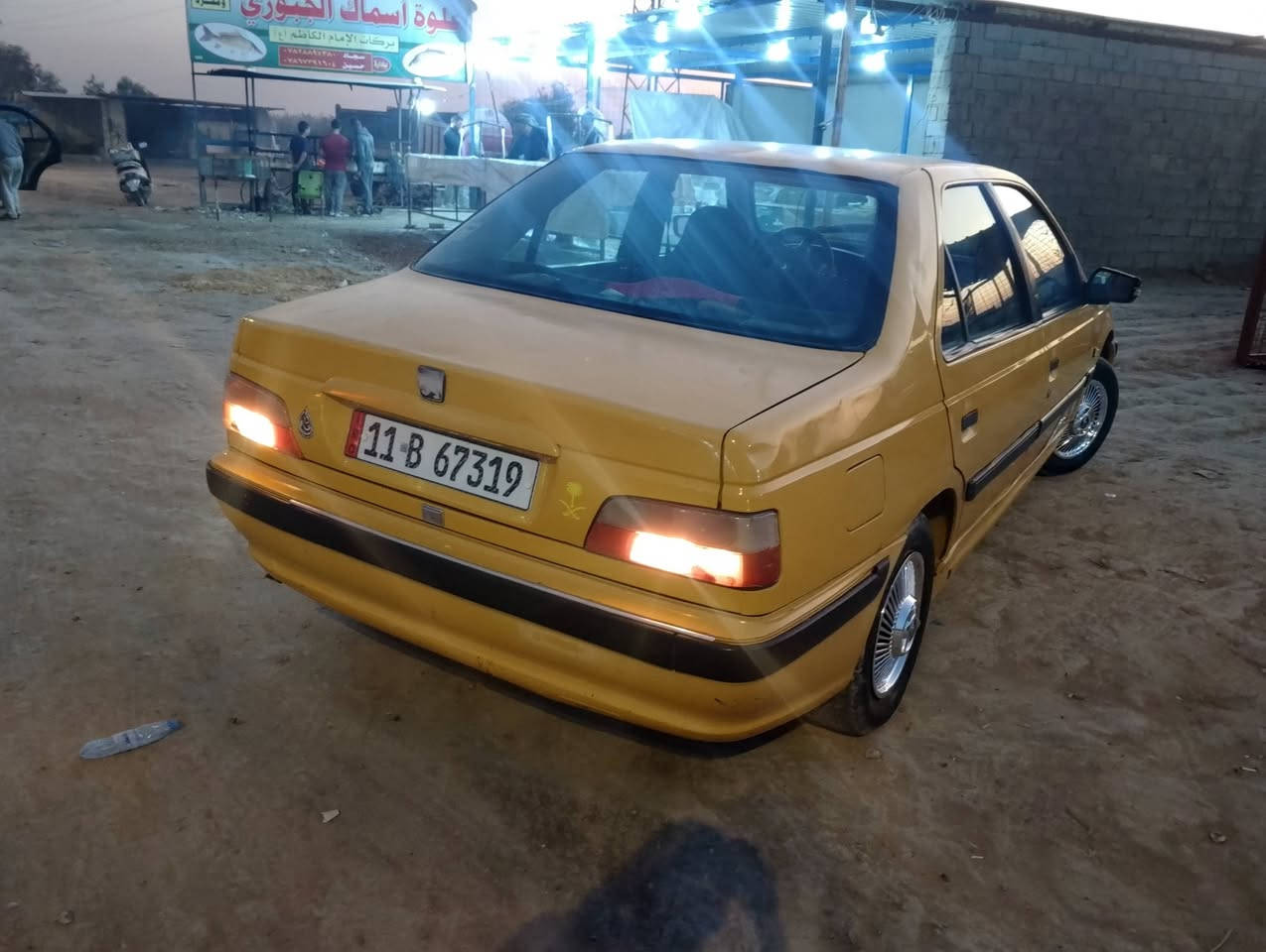 يالله سلام عليكم بيجو بارص للبيع موديل 12 مكفوله تحويل مباشر مصفره هيأ وغرامات رقم بغداد سياره جاهز تبريد وي سويج كهربأياته كله شغاله مكاني حله سعر 35 وبيه مجال انتصال عل هاذ رقم 
***********
