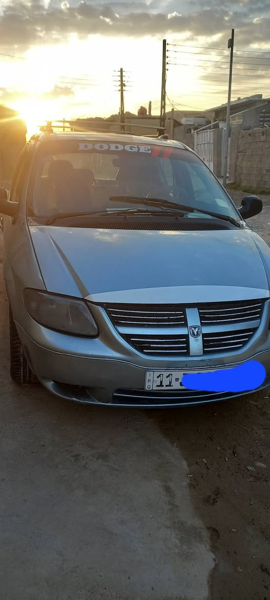 السلام عليكم
دوج كرايسلر 2006 بغداد انكليزي بأسمي 
كير مكينه حاويه مكفولات 
مكينه 3300 المرغوب 
سعر 58  وبيهه مجال جوه السوك مستعجل 
مكاني بغداد قرب مجمع بسمايه 
رقم الهاتف ***********
