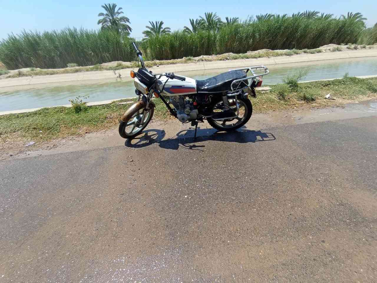 البيع جني عدل موديل 17كامل سلف كهربايات كاملة سعر 225 يرادلة ترتيبات بصيطة مكاني ديالى قرب المام المحسن اتصل ***********
