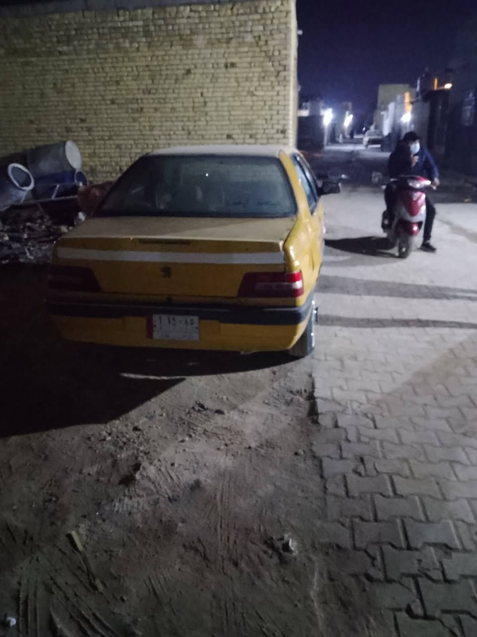 السلام عليكم بيجو 405للبيع رقم ذي قار تحويل ثاني يوم موديل 14 كير مكينه شرط كهربايت حداديه مصفره هيه وغرامات سنويه صاقطه السعر28 وبيهيه مجال مكاني سماوه ***********
