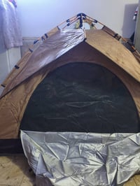 خيمة • تكفي ٢-٣ أشخاص • حجم كبير