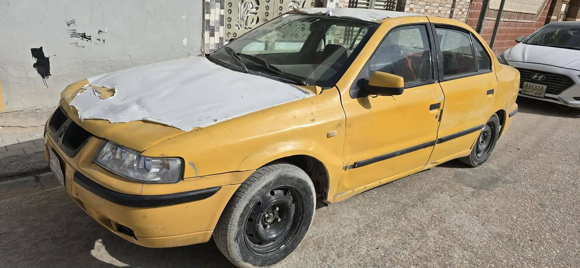 السلام عليكم ورحمة الله وبركاته
سمند 2011 مكفوله من ضربه ولا صبغ وسياره جاهزه من كلشي حت تبريده يشتغل مكينه وكير مالكه بغداد 
بس اني اكفلك عشائر وقانون 
سعره 15 ورقه وبيه مجال قليل حق لجيه 
مكاني النجف الاشرف 
رقم تلفون ‏‪0781 453 0853‬‏
