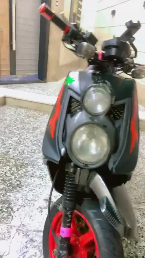 سكنس جبلي ألبيع درجه رمبه جديده
 السعر 1350وبيه مجال اليدور نطايح ورخيص لا يخابر 
مكان بغداد مدينة الصدر الأورفلي

رقم: ***********
