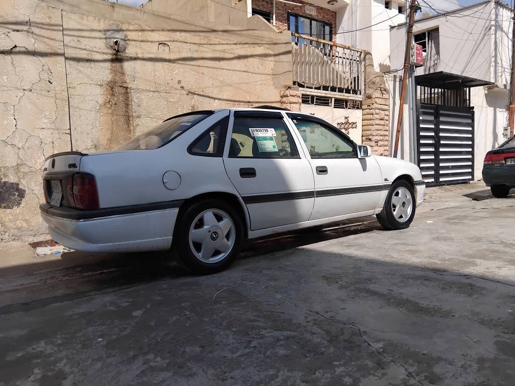 اوبل ڤکترا 
مکینە18
مودیل92
دەفتر بە نزین
*********** كركوك, العراق
