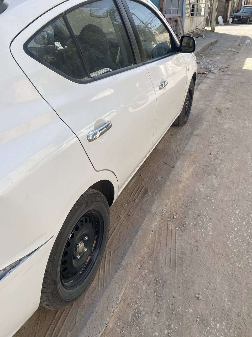 نيسان صني هندي 2024 شباج نحله رقم اربيل باسم شركة ماشيه 12 الف مكفولة عدا طخة بالجاملغ الأيمن موضح بالصورة سيارة جديدة مكاني النجف الاشرف السعر 118 قفل !!!!  
***********
