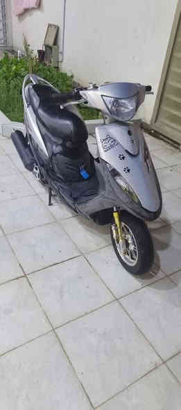 ماكس عدله رمبه 

دراجه تزويد رياضي تخبل الدراجه 

شوفت عينك النضافه فول 

سعرها :950 وبيها مجال قليل كلش

رقم التواصل بي واتساب :***********
