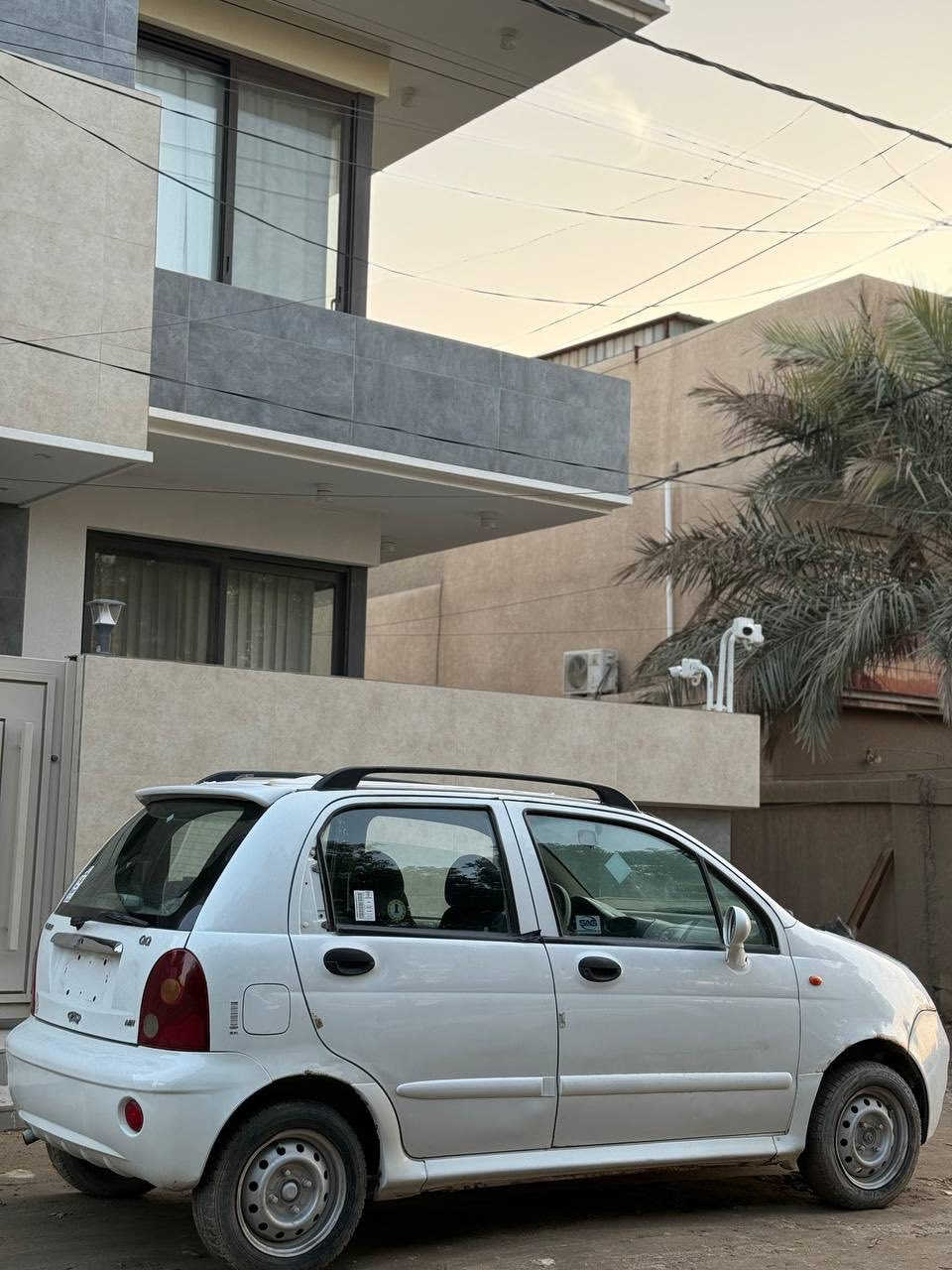 السلام عليكم QQ موديل 2013
سيارة كير مكينة نضيفة كشره حلو كهربائيات شغالة 
مكان السيارة بابل سيارة جاهزة مناقصه اي شي 
رقم بغداد الجديد باقي بس الاستلام 
تراي السيارة يخبل 
دوشمة جديدة ومسجل 
مكان السيارة بابل 
***********
السعر 32 وبيها مجال
