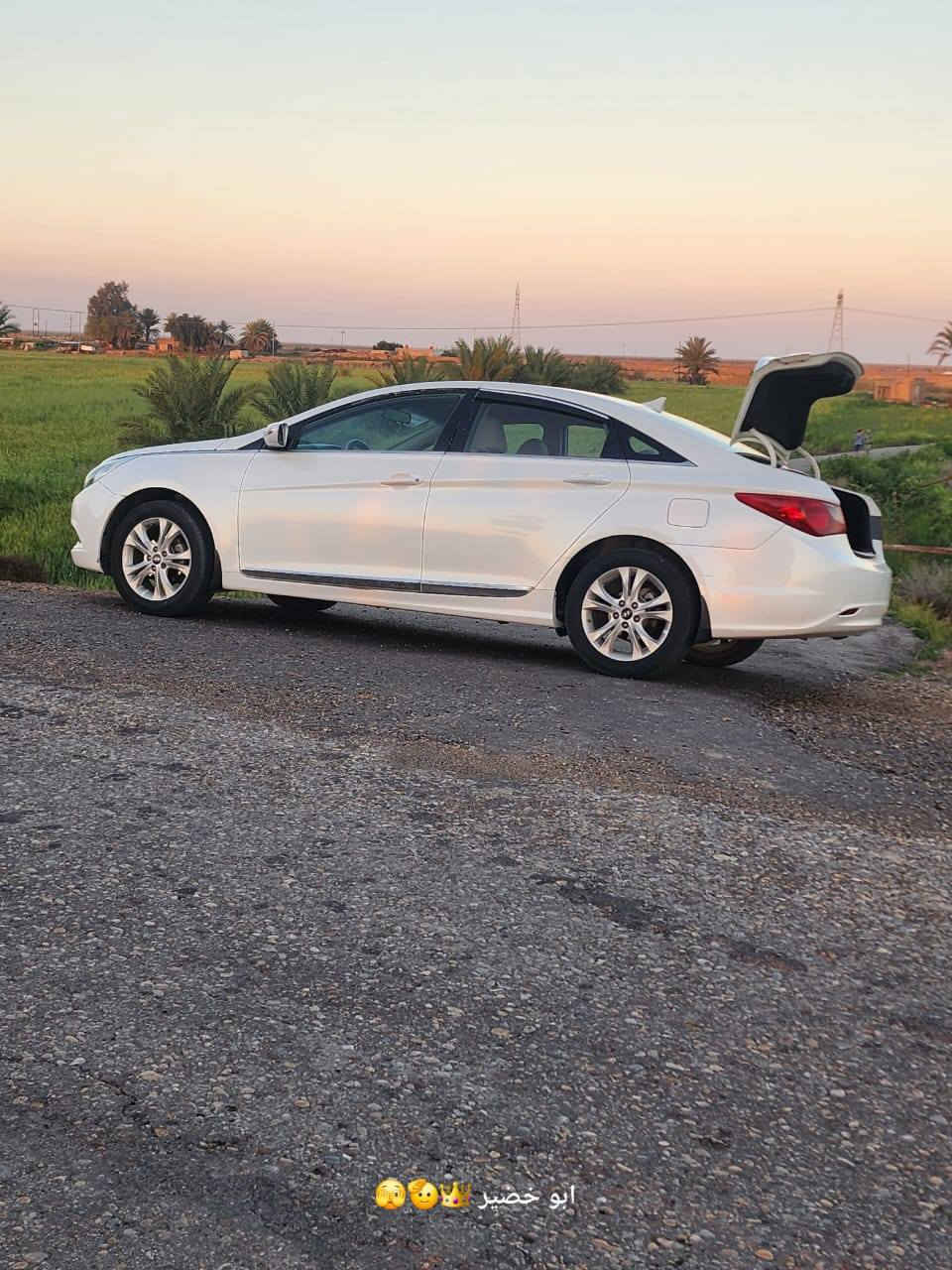 هونداي سوناتا. مديل 2011وارد خليجي. رقم بغداد بسمي  مكينه.  2400 دوش 
مواصافت./ شاشه/. تحكم ستيرن./ مري شفط. / كامره خلفيه/ 
حساست خلفيه / 
تخم تاير جديد. 
حداديه. /100/90
رقم الهاتف 
***********
