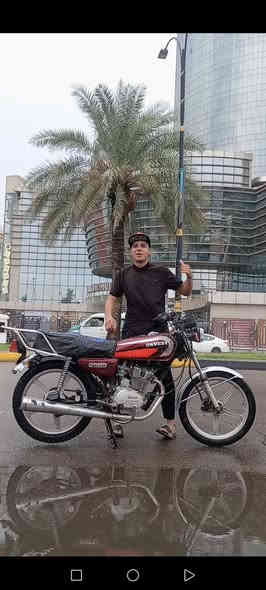 سفان موديل 2022 دراجه مامفتوحه ابد  عوزهة ترتيبات بصيطه  سعر 300وبيه مجال   بغداد جديده     رقمي ***********
