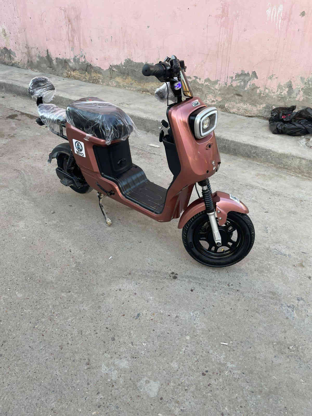 دراجة نوع R8 للبيع
بطاريات 5 كبار
نظام بك
نظام تشغيل كارت
نظام انذار سرقة
دراجة استعمال شهرين فقط
العنوان بغداد البلديات
السعر 375 وبيها مجال
***********
