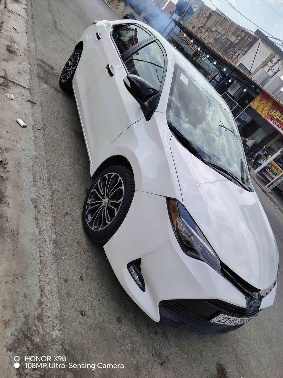 للبيع كورلا 2017
السلام وعليكم السياره حيل نضيفه او جاهزه من كلشي بيها جاملغ او بونيد تبديل طرف السكن و باب الخلف بي صبغ أو اشوية بلجاملغ الخلفي طرف السايق شرط بدون دواخل بدون ايرباك  بسمي السياره سنوية جديد لحد 2029جاهزه السياره رادار حجر صالنصه موجود السعر 140وبيها مجال
الاستفسار الاتصال ع الرقم ***********
