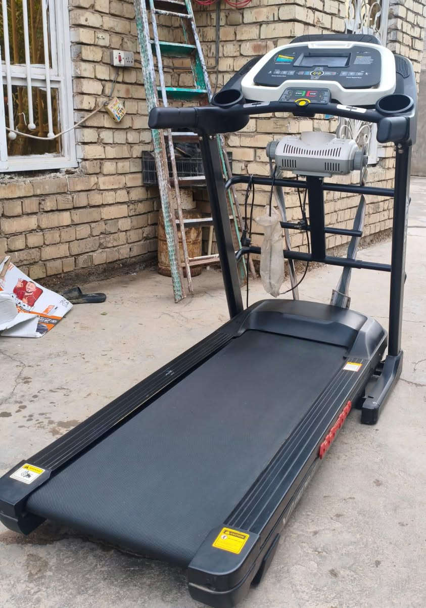 اعادة نشر مع تفاصيل 

جهاز جري من ماركة MGT نسة النظافة 95‎%‎ استعمال قليل جدا قدرة تحمل 160 كيلو جبلي دبل ماطور  متعدد السرعات ملحق بجهاز رجاج تكسير الشحوم ملحق بعتلة تمارين شناو بطن شاشة led قياس نبضات القلب قياس الوقت قياس السرعة قياس المسافة المقطوعة قياس السعرات الحرارية ملحق بسماع تعمل على الفلاش mb3  مفتاح امان سيفتي بي مانع صدمات طبي ومزود بمروحة هوائية
عنوان بغداد جسر ديالى قديم توصيل للستفسار اكثر خاص او تصال عل، رقم ***********
