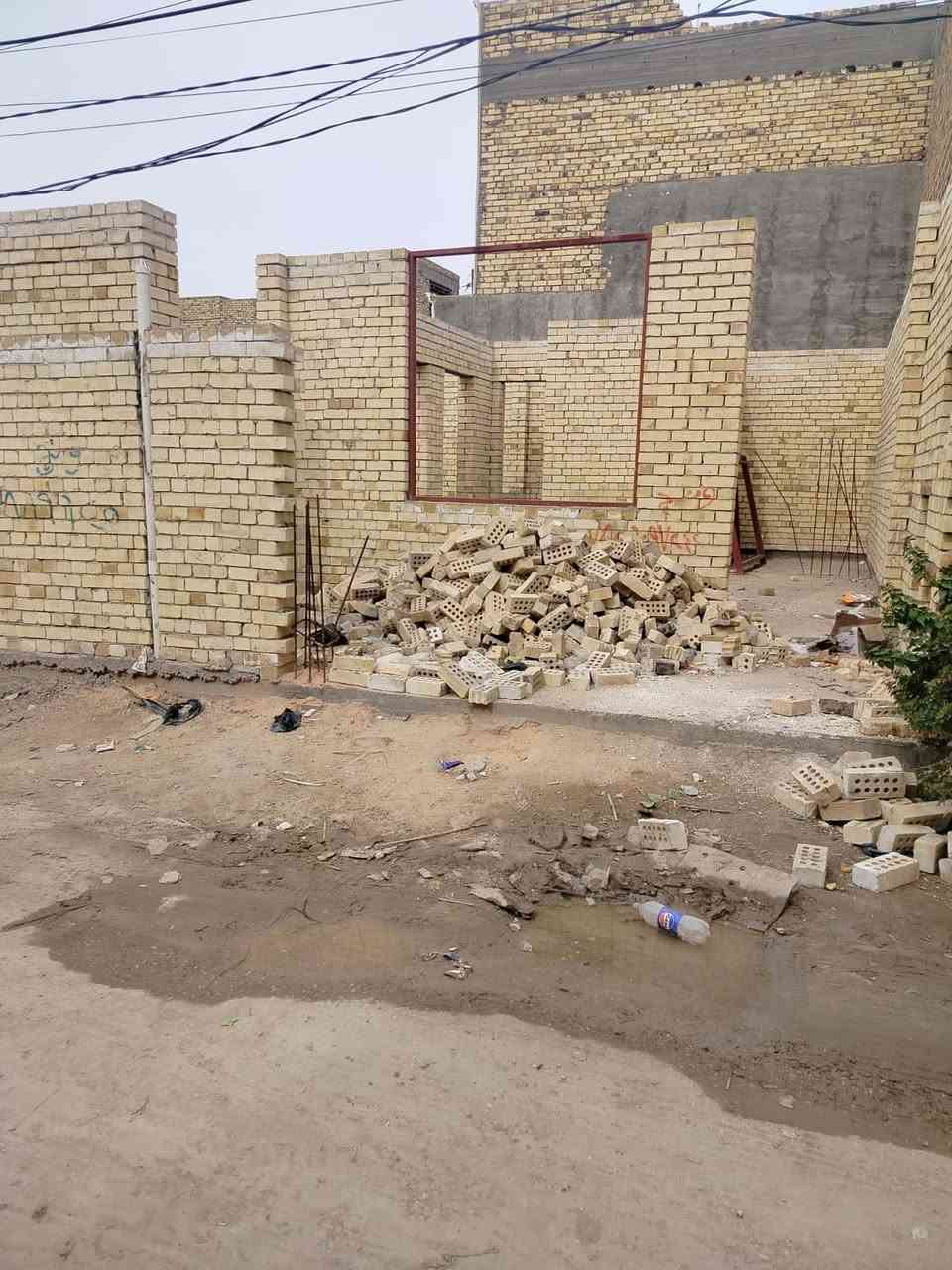 #هــيكل #للبـــيــــع 
غــــــرف    ومـــطبـــخ   وســـــتــــقـــبــال   وكــلــدور  ومـــــجـمــــع 
صــــحيـــات   وطارمـــــه 
عـــنــــوان حـــله   حــي الصــحه  شــــارع المحوله قرب ماريـنه 
المساحٌــــة    100 مــــــتــــر  
طـابـــــــــو   زراعــــــي سنـــــــــد 25 
#للاســـــتــــفـــسار
#مـــــــــكتـــب #عــلـــي #التــمـيـمـــي #الـلــــعقـارات
#اتصــــــال #عــلـــى #الـــــواتــــــــســـــاب 👇 👇 فـقـــــــط 
و عـلـــــى  رقــــــــم الــــــهاتــــف ...... *********** 
#اشـــعنــدك #اللــبيع #او #اللإيـــجار #دار #هــيكل #قـــــطع #بـــستــان  #مــزرعـه #دار #مطلــــــوب #الـمصــراف #دار #قـسـاط دزه #مــعـه #ادق #تــفصــــل #والـصــــوار
