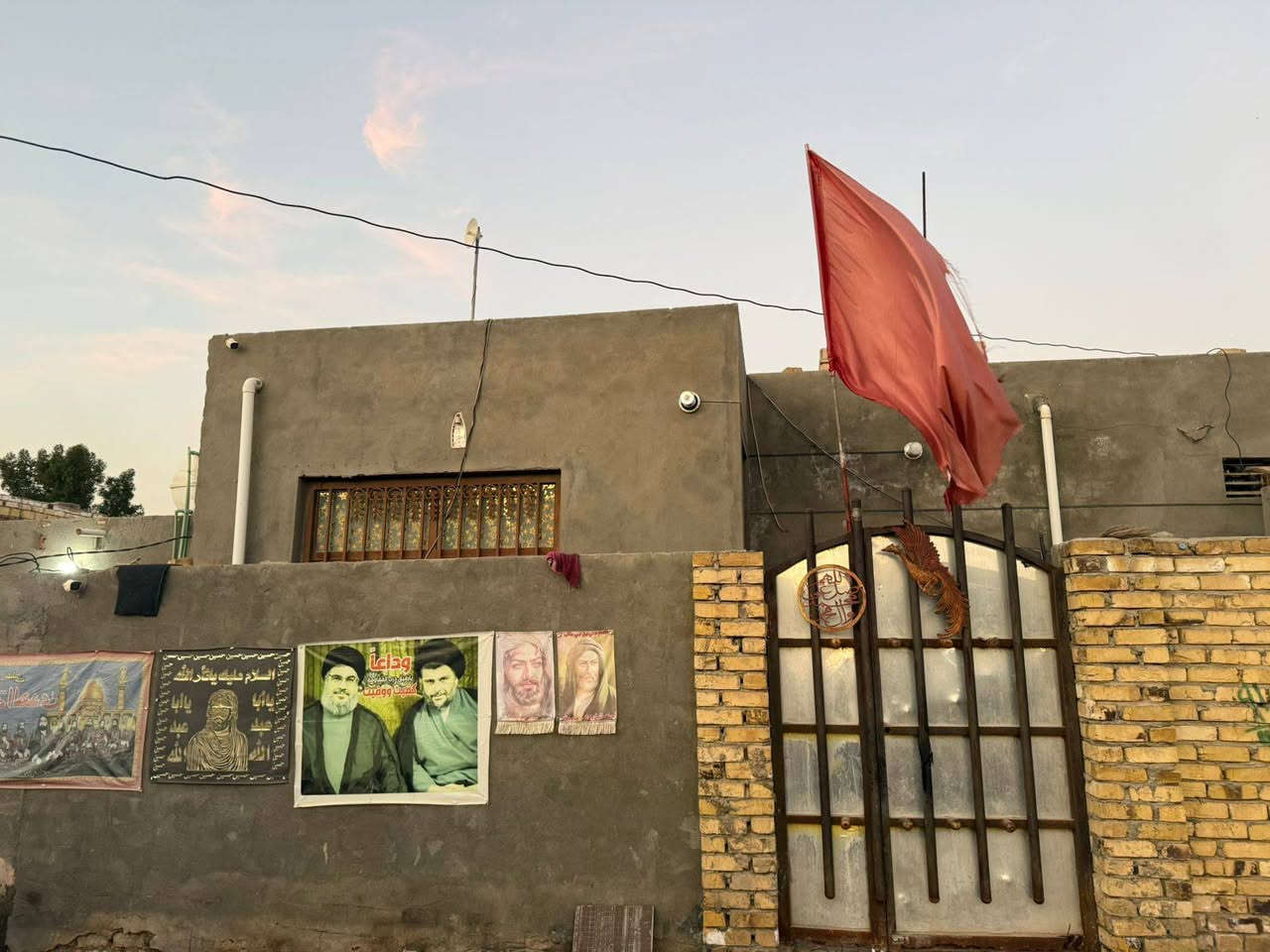 بيت للبيع المساحه 135 متر بناء طابوك قريه البو جاسم خلف حي الحضاره ***********
