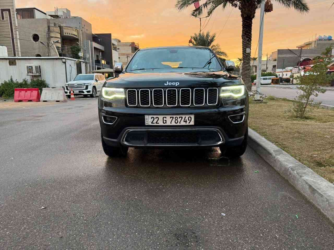 سلام عليكم
  جيب للبيع موديل ٢٠  لمتد بانوراما  جنطه كهرباء  كشن حار بارد  كشن خزن ميموري ستيرن كهرباء تشغيل عن بعد وبيها بعد مواصفات هواية  ماشيه ٧٠  الف السعر ٢٦  وبيه مجال بسيط 
مكانها بغداد  
***********
