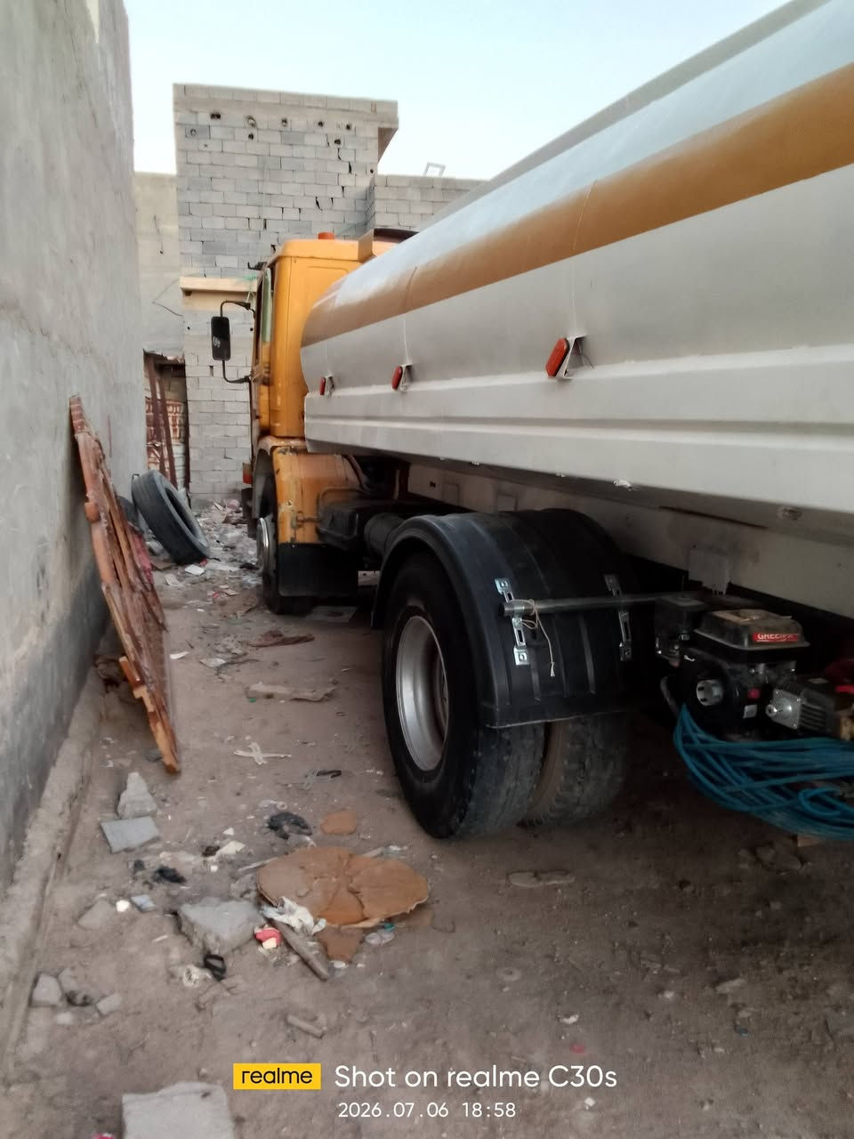 سلام عليكم سكانيه موديل٩١مكينه كاورين لا تنقيص ولا بخار حموله١٥طن سياره جاهزه من كلشي سعر١١٠وبيه مجال مكان بصره رقم ***********
