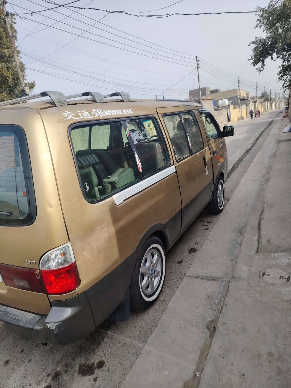 السلام عليكم للبيع  منغولي موديل 2004 رقم انكليزي تحويل ثاني يوم السياره جاهزه مكينه كير اكسل حداديه شواصي 4بلاد السعر 125وبيها مجال مكان بغداد الستفسار ***********
