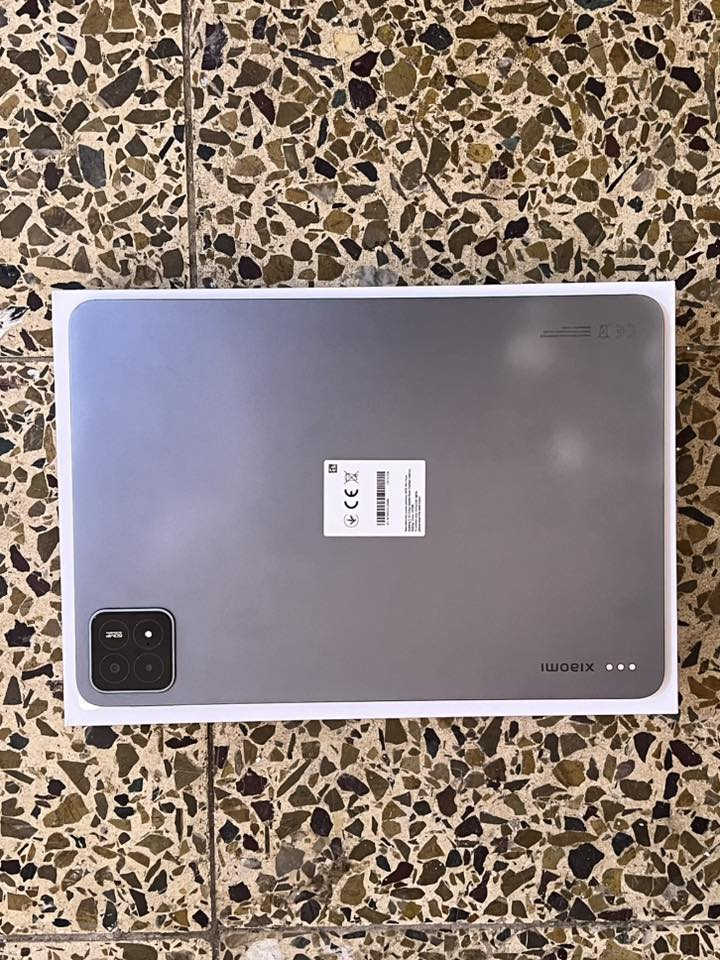 شاومي باد اس 6 برو
xiaomi pad s6 pro

الشاشة 12.4 

 144 HZ

ذاكرة 512  💾

البطارية 10000 🔋

الشاحن 120 واط  🔌⚡️

الذاكرة العشوائية 16 GB ⚙️

ملحقاته كاملة ويشمل :

▫️الشاحن 120 واط الاصلي

▫️الكفر الخاص بالجهاز 

▫️ ستاند اصلي هدية 🎁 

▫️ الكارتون الخاص بالجهاز

🏷️ الايباد للبيع بسعر 525 الف

📍 بابل حله ناحية النيل

 ***********📱
