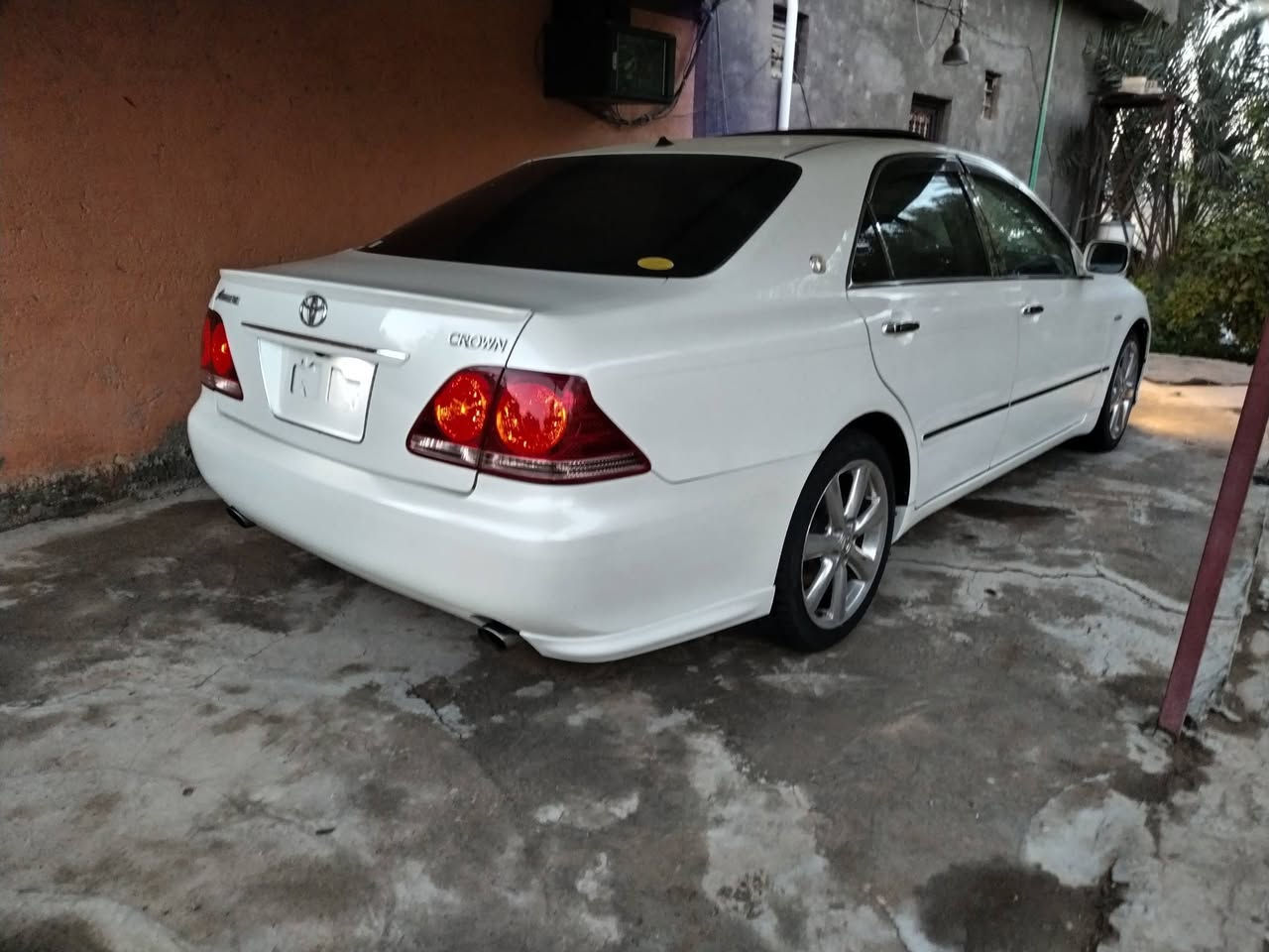 *السلام عليكم
*رمضان كريم
*من رخصت الأدمن
*للبيع أدوات أدوات أدوات
*كفاله عامه
*تويوتا كراون شاهينه
*موديل 2007 أصل بصمه رصاصي
*شاصي 180 
*غرفه جلد أسود جديده
*فتحه بالقماره كشافات 
*كامره خلفيه دواره
*ستيرن كهربائي
*كراسي كهربائي
*ويل دنك جديد لا مجلي ولا مصبوغ 
* تبريد تتفئه حدادية كله شرط شركه 
*لايت زنون
*أريد دليل أمامي كرستال شذره زركه 
*السياره كارتون جديده
*المكان نجف السعر
*الشراي يتصل واني خادم
*للإستفسار الاتصال
*على الرقم *********** / ***********
