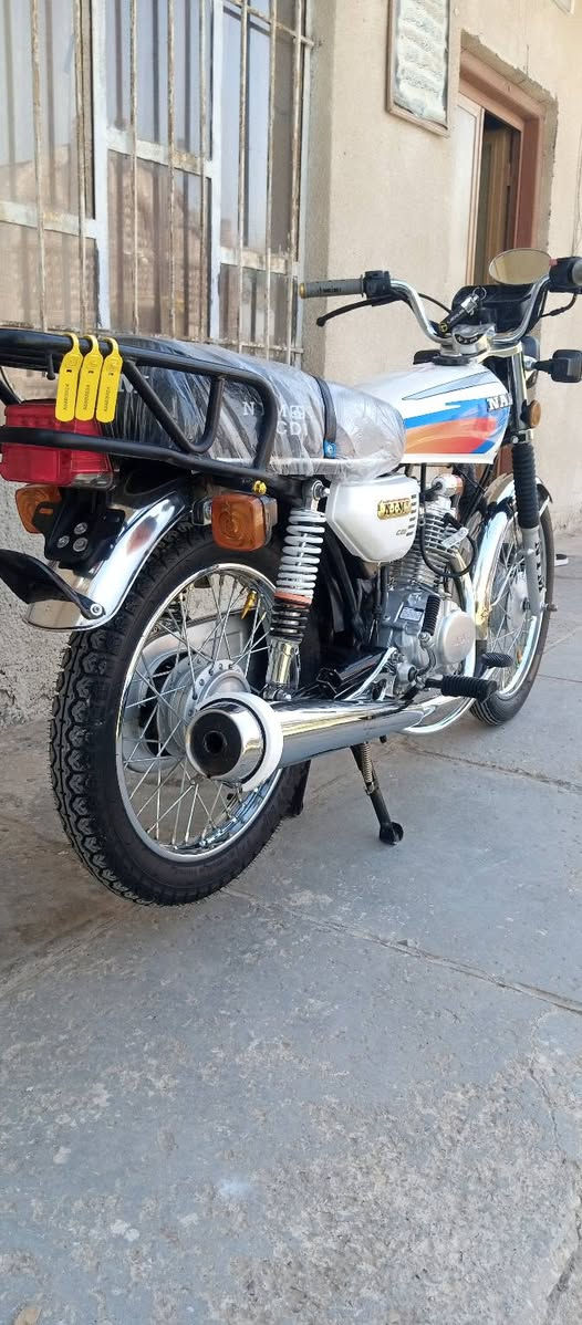 سلام عليكم دراجه نامه شبه اصلي مكينه شلامجه اصلي
دراجه موديل 2027 اوراق سكنر خمس اوراق كفاله عامه برغي ما مفتوح بيه مال جناي مكاني شطره سعر 875 وبيه مجال لشراي هاذه رقم الهاتف ***********
